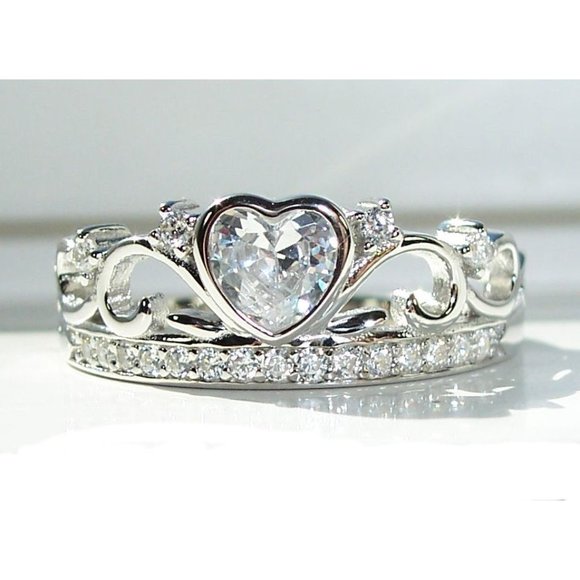 925 STERLING SILVER Heart Crown Tiara Cubic Zirconia Ring - Picture 1 of 16